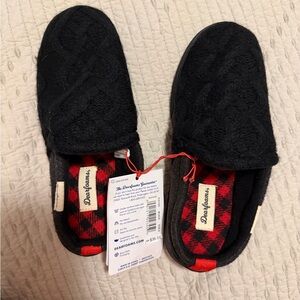 Dearfoams Black Slippers with Red Plaid Interior